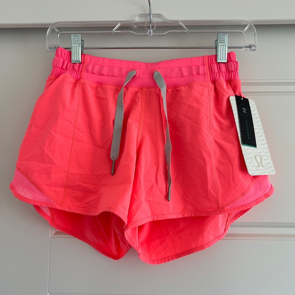 Lululemon Hotty Hot Short Long 4” Flash Light Neon Coral Size 6 NWT *Rare*